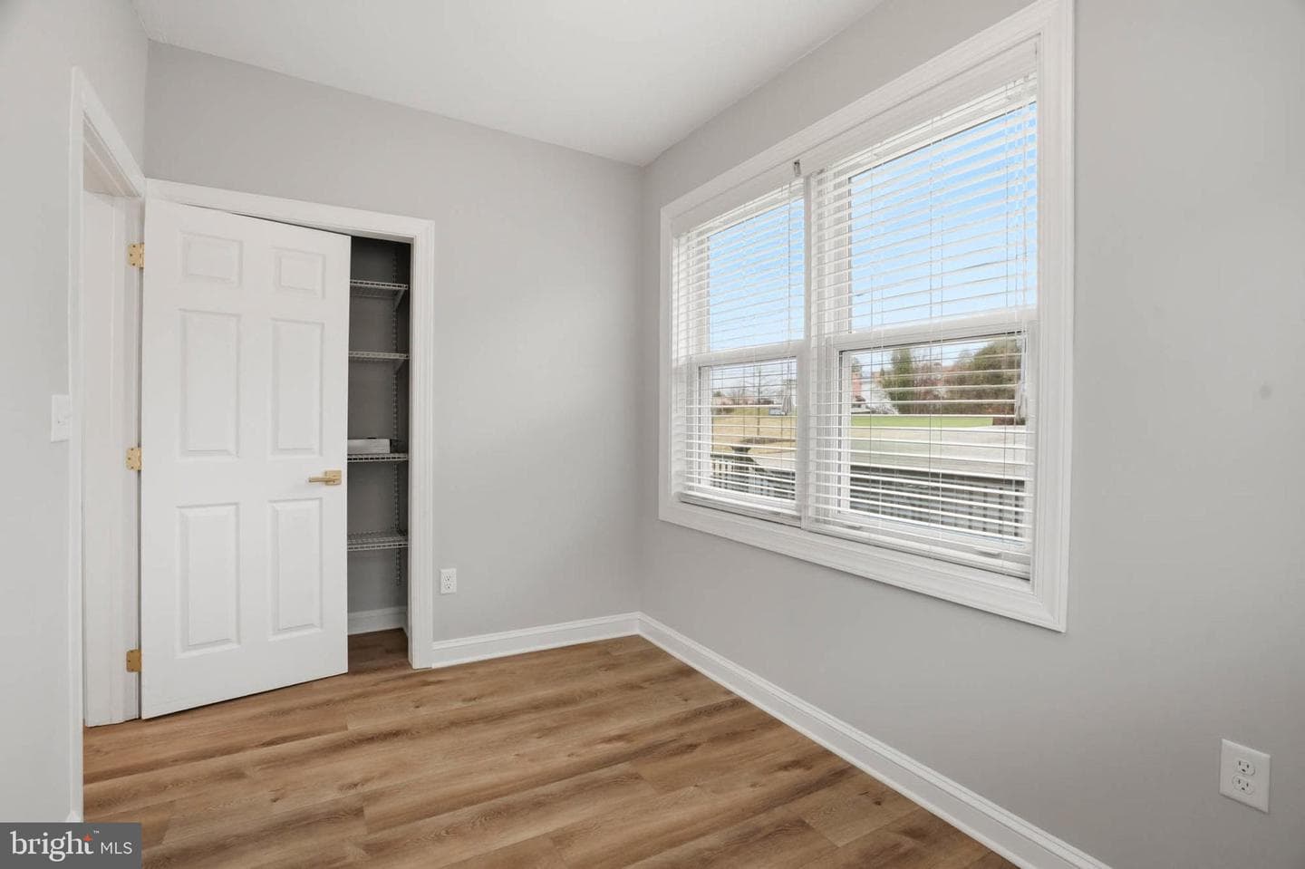 6108 Shady Spring Avenue photo 33