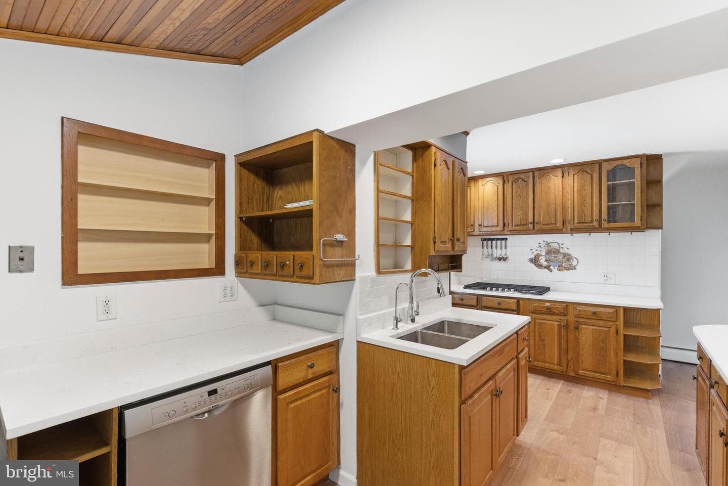 12230 Greenspring Avenue photo 11