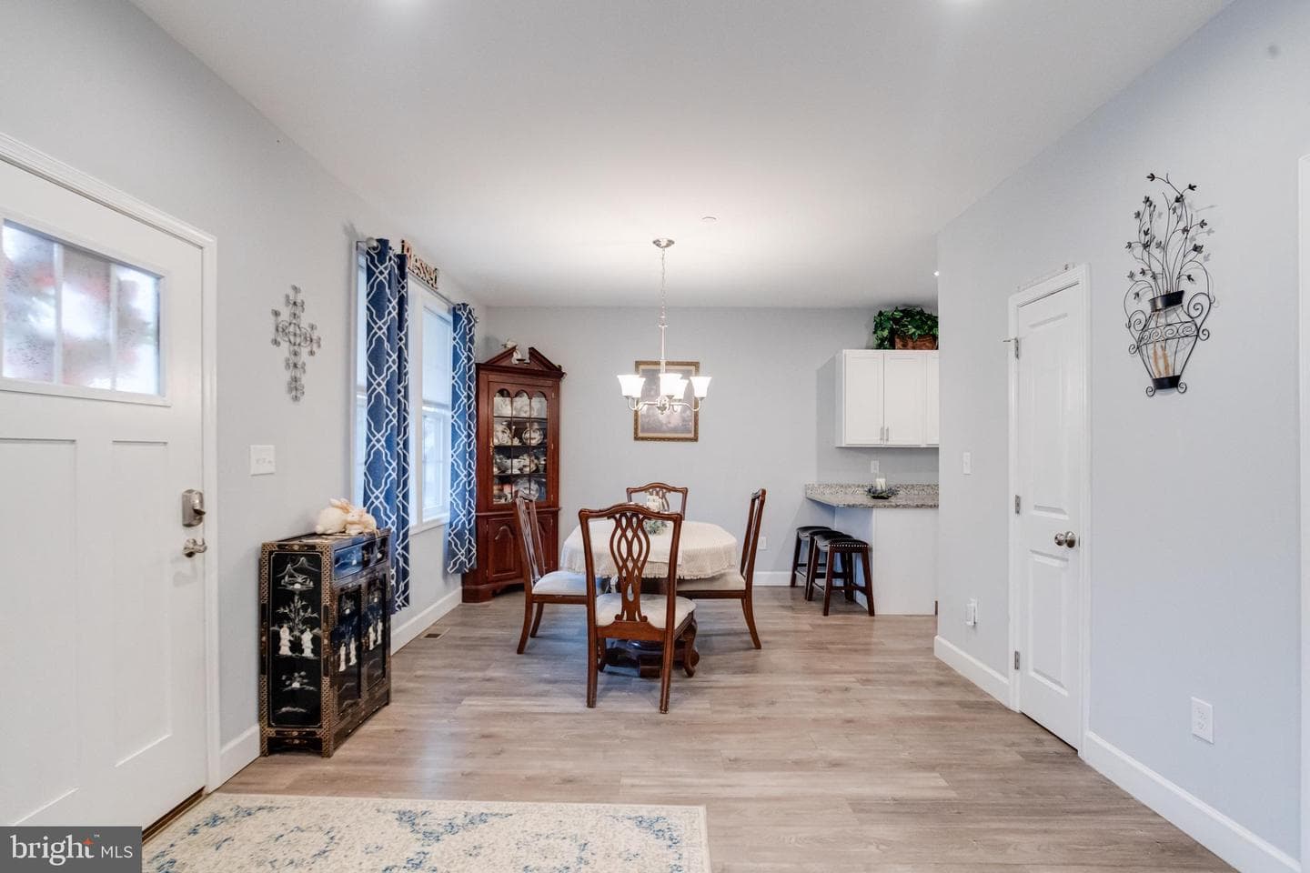 708 Hyde Park Road photo 11