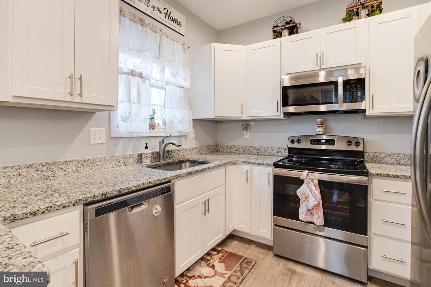 708 Hyde Park Road photo 22