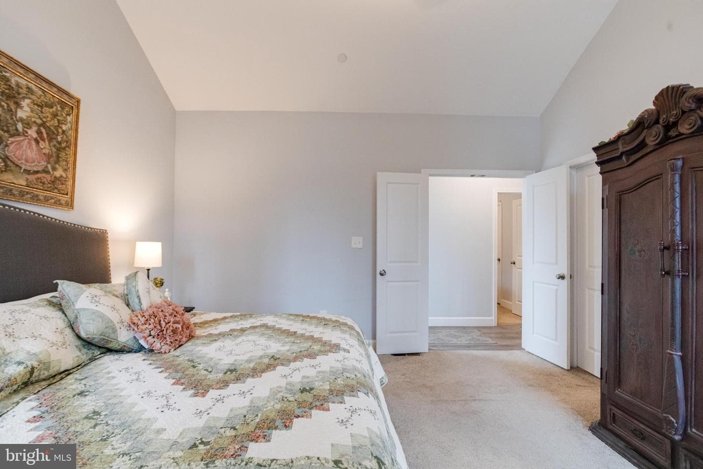 708 Hyde Park Road photo 29