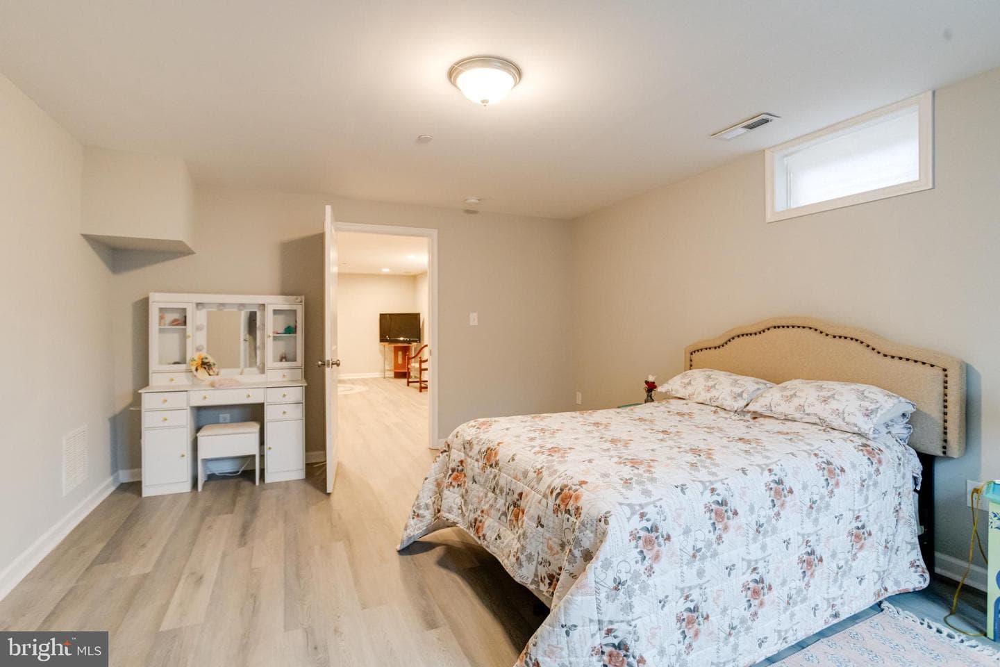 708 Hyde Park Road photo 56