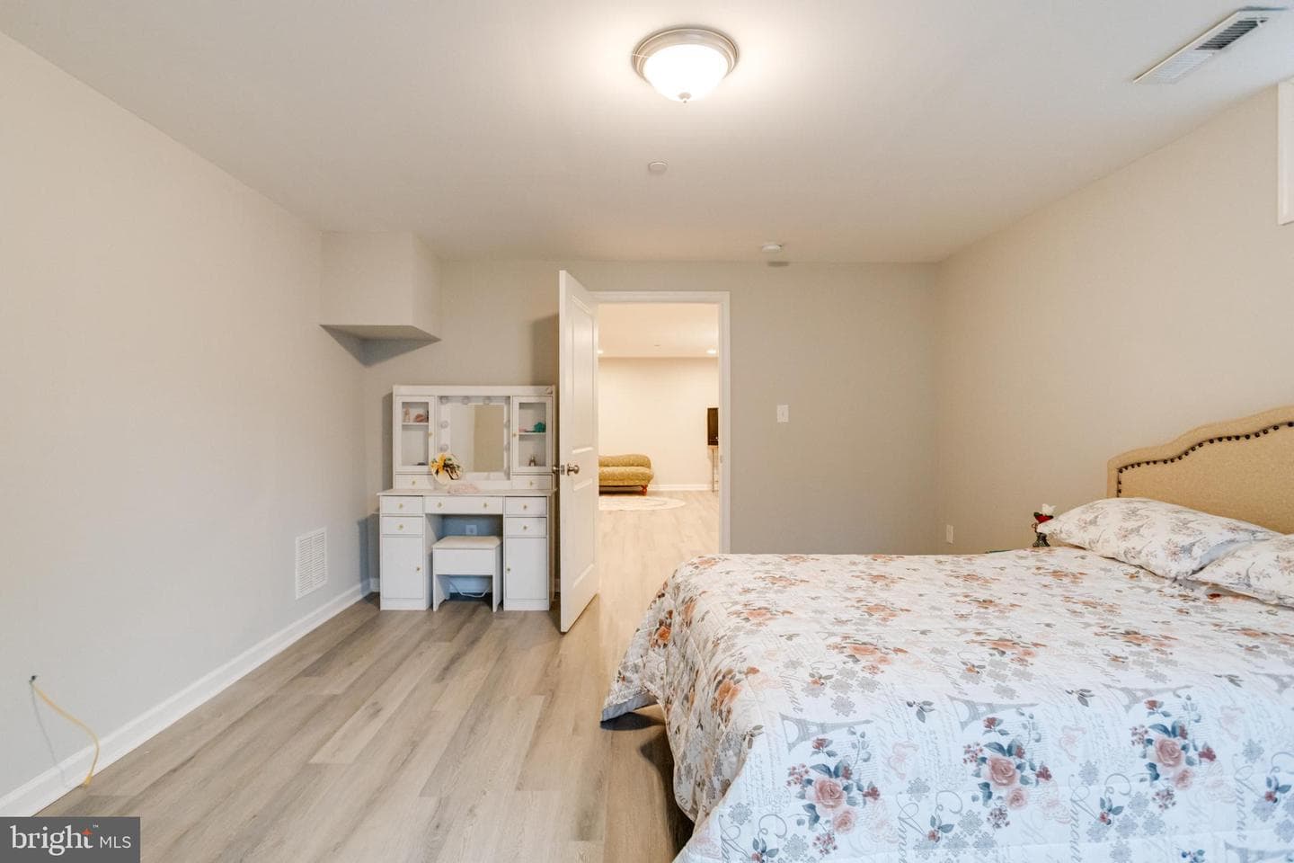 708 Hyde Park Road photo 57