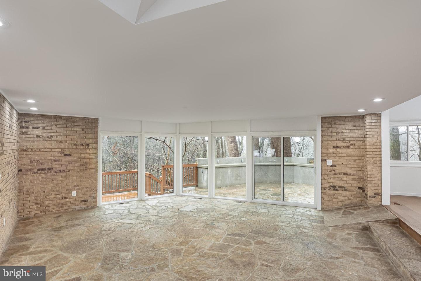 903 Ivy Hill Rd photo 31