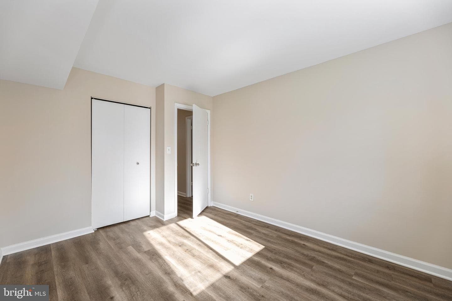 1003 Spring Gate Road #1b photo 16