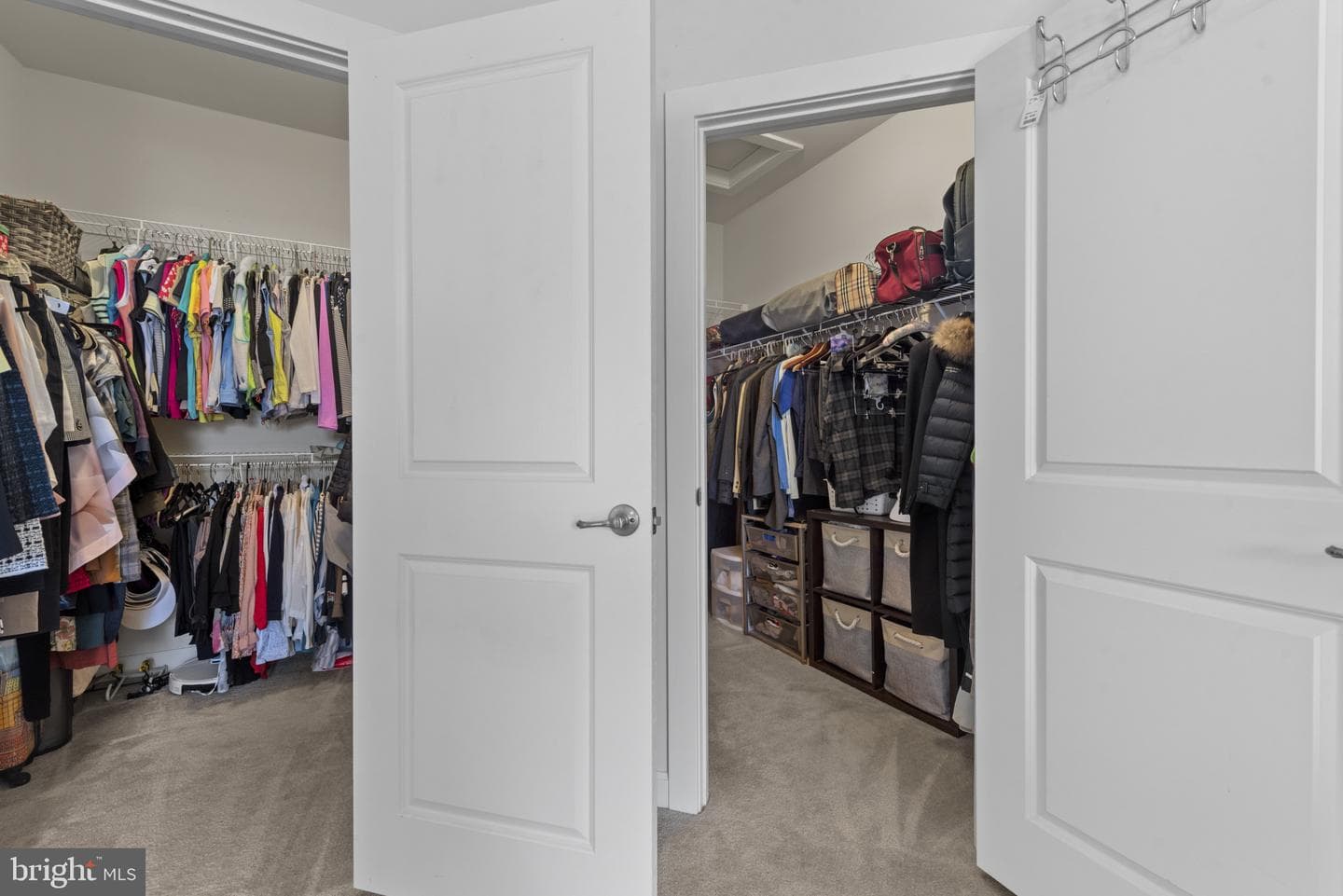 8700 Springvale Drive photo 32