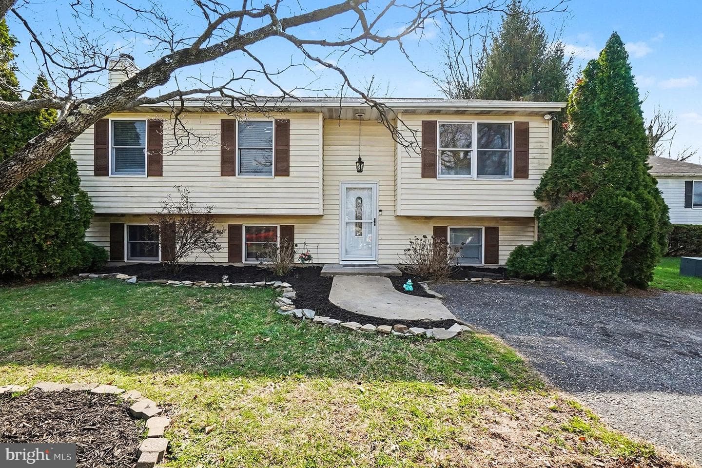 2702 Wildberger Avenue photo 2