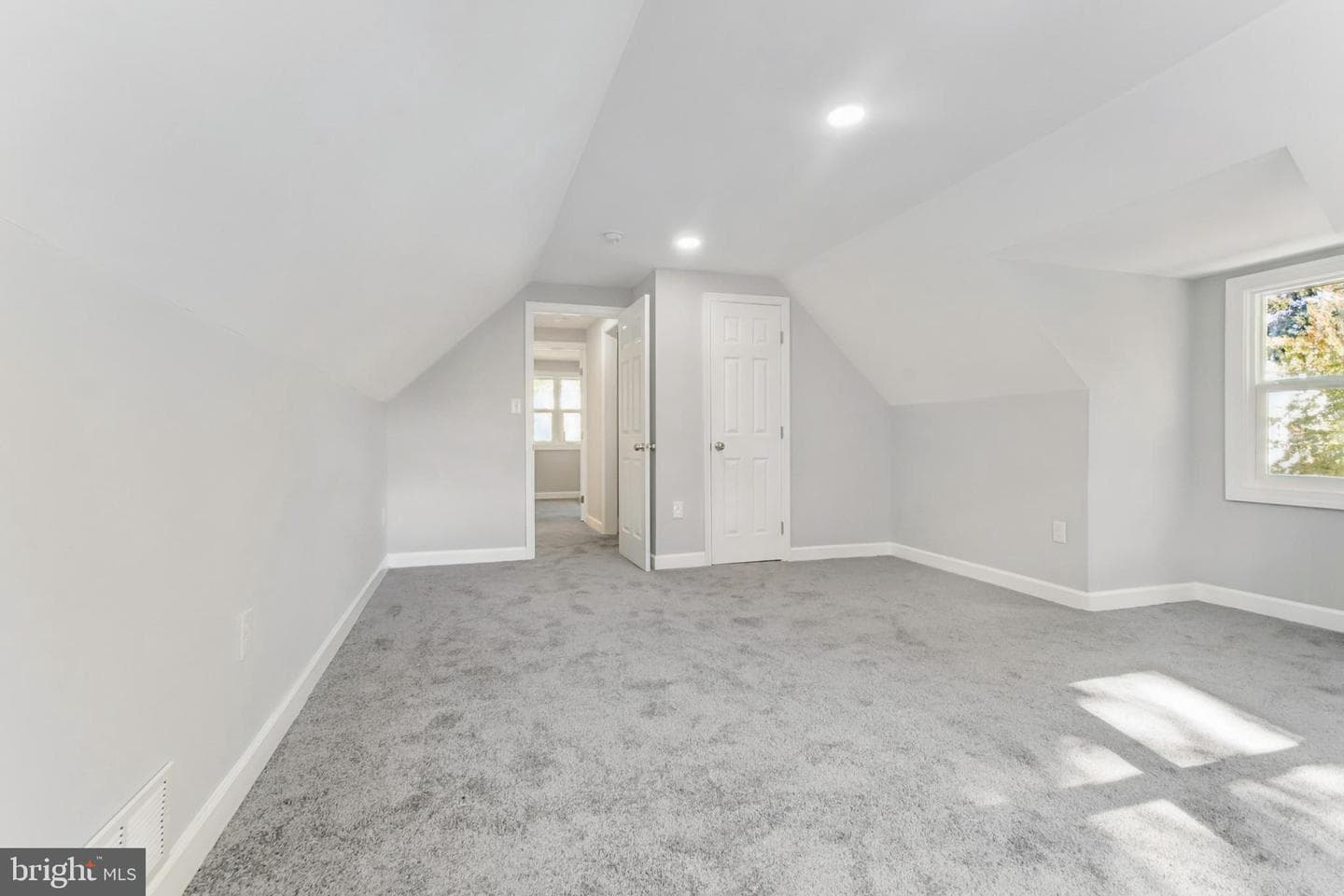 6804 Carol Road photo 17