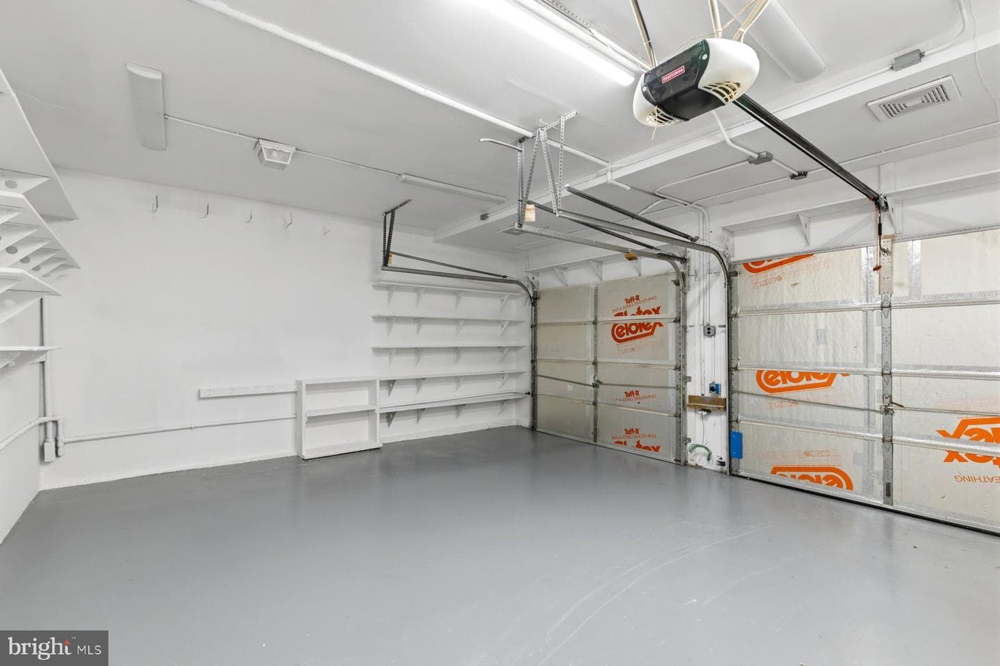 9015 Tarpleys Circle photo 30