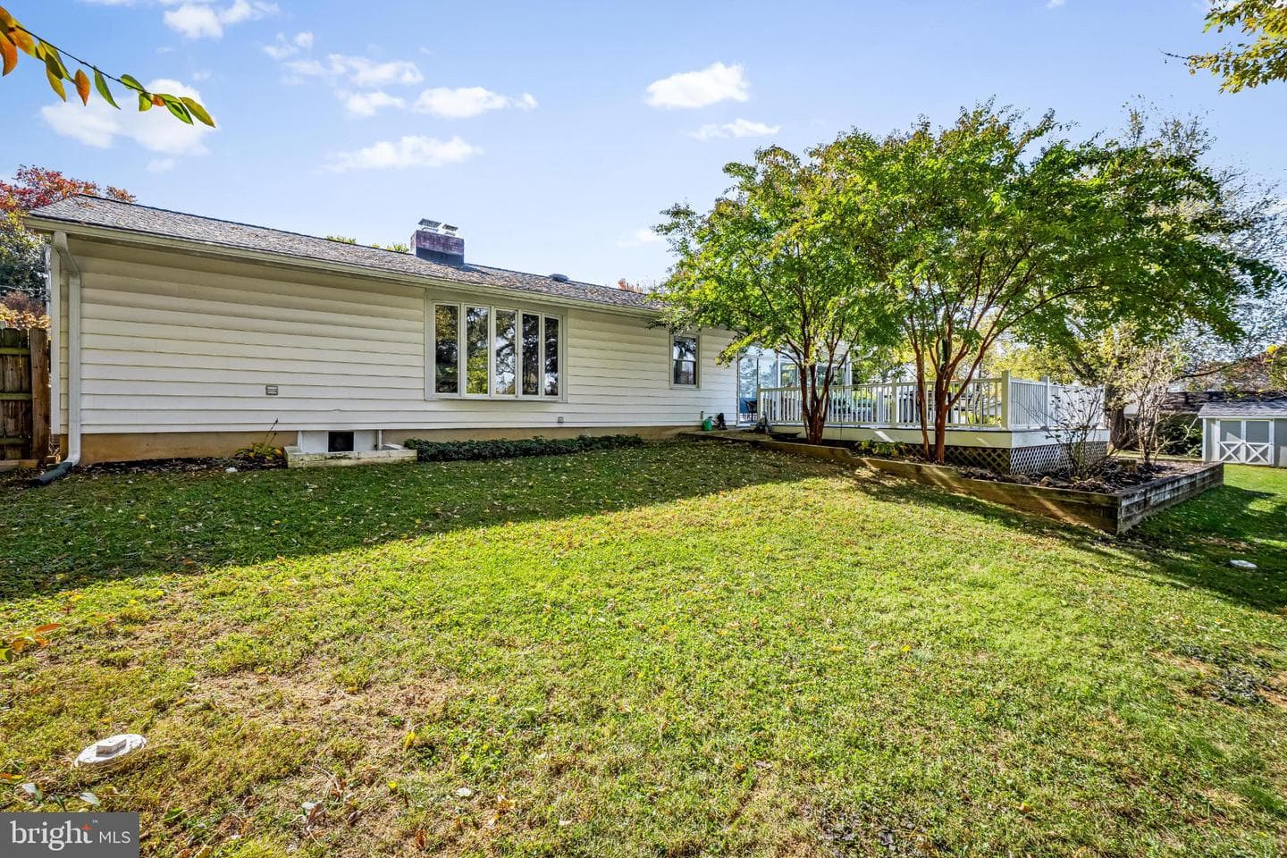 106 Gibbons Boulevard photo 37