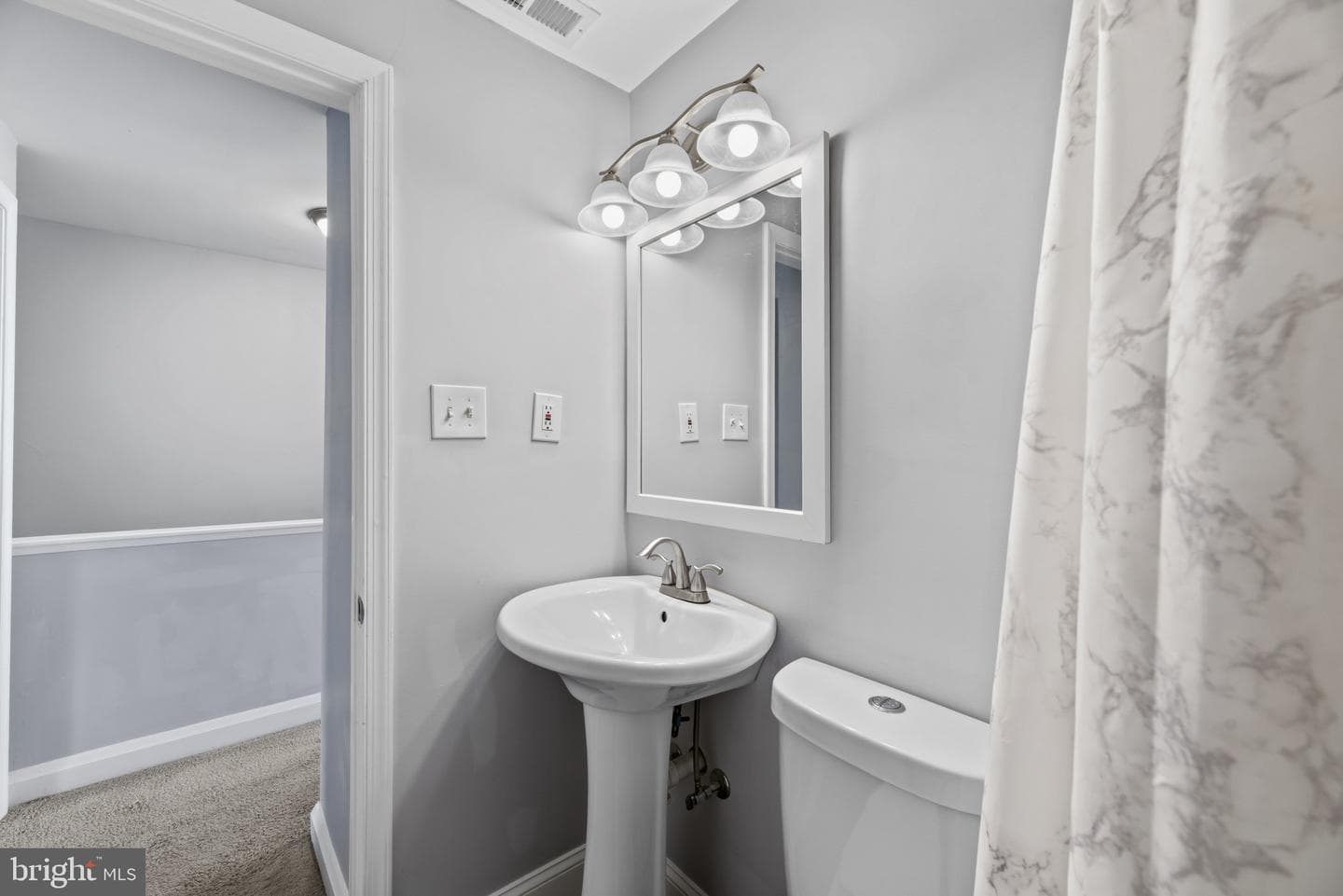 353 Leeanne Road photo 13