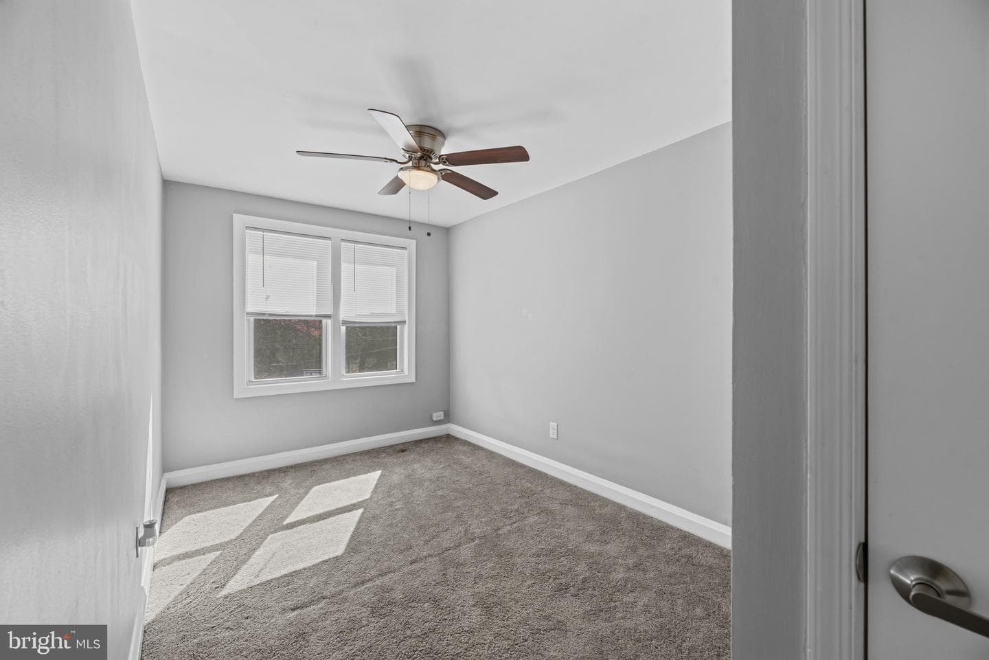 353 Leeanne Road photo 14