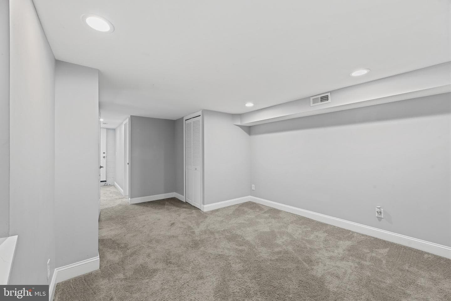 353 Leeanne Road photo 18