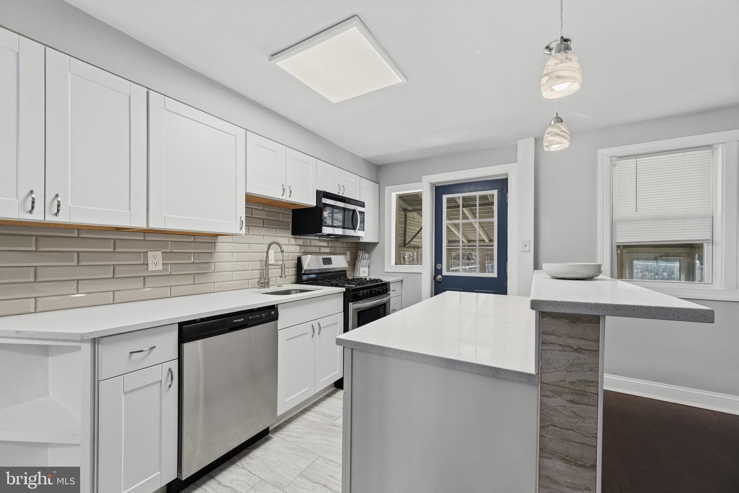 353 Leeanne Road photo 7