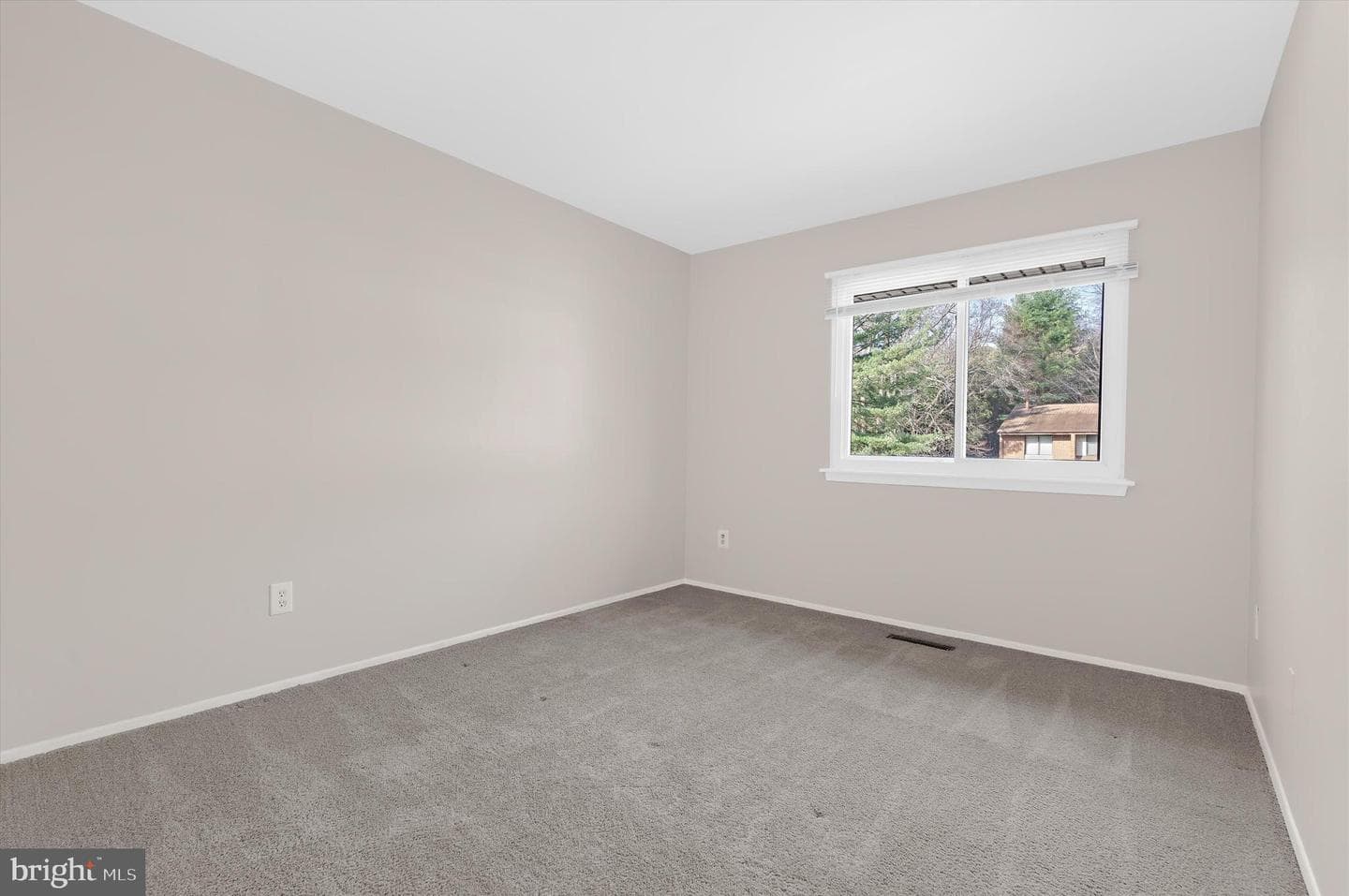9221 Bellbeck Road photo 19