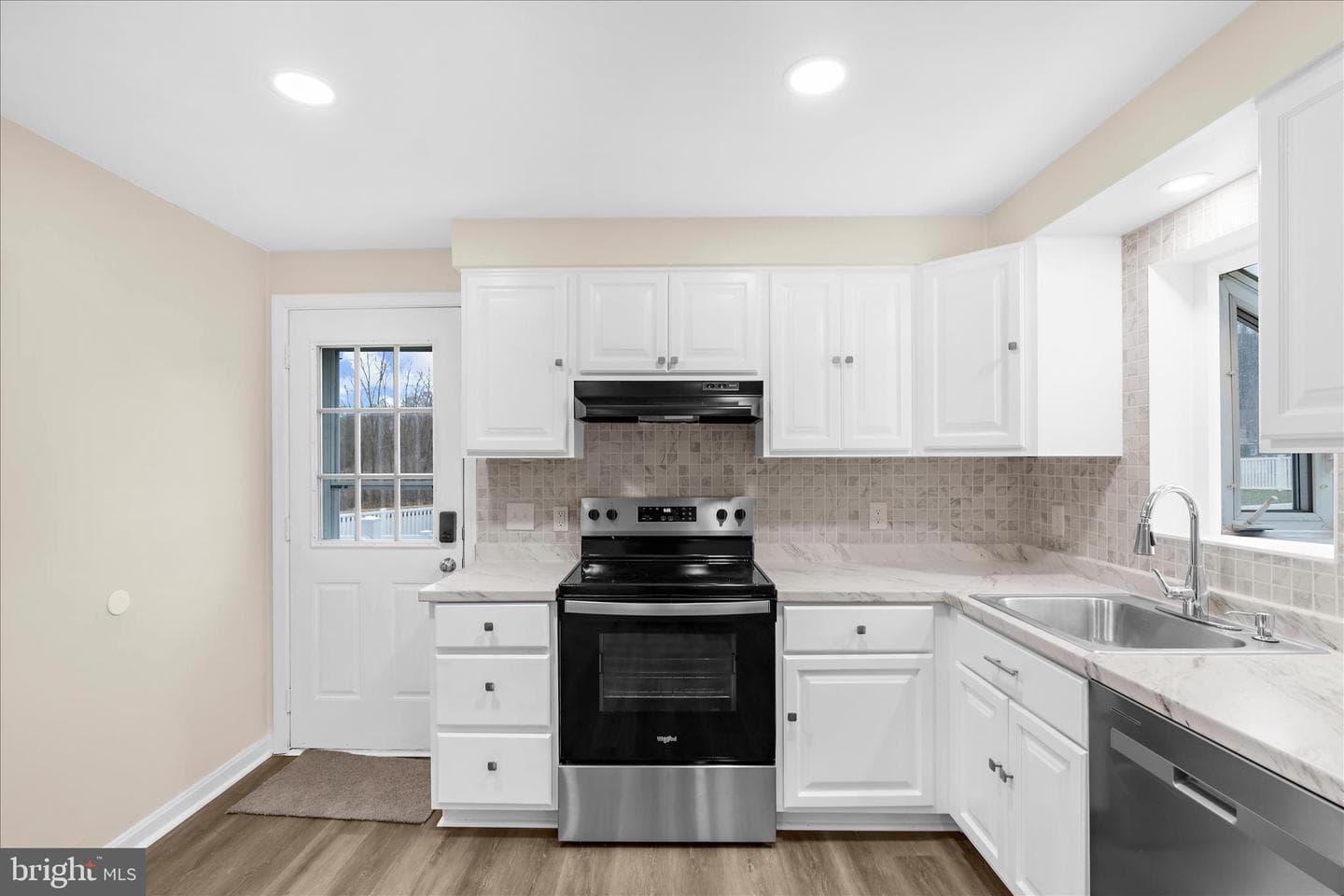 12129 Buttonwood Lane photo 3