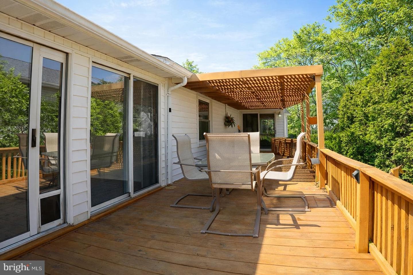 319 N Marlyn Avenue photo 38