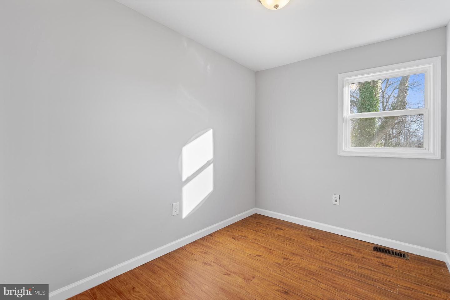801 Seckel Court photo 24