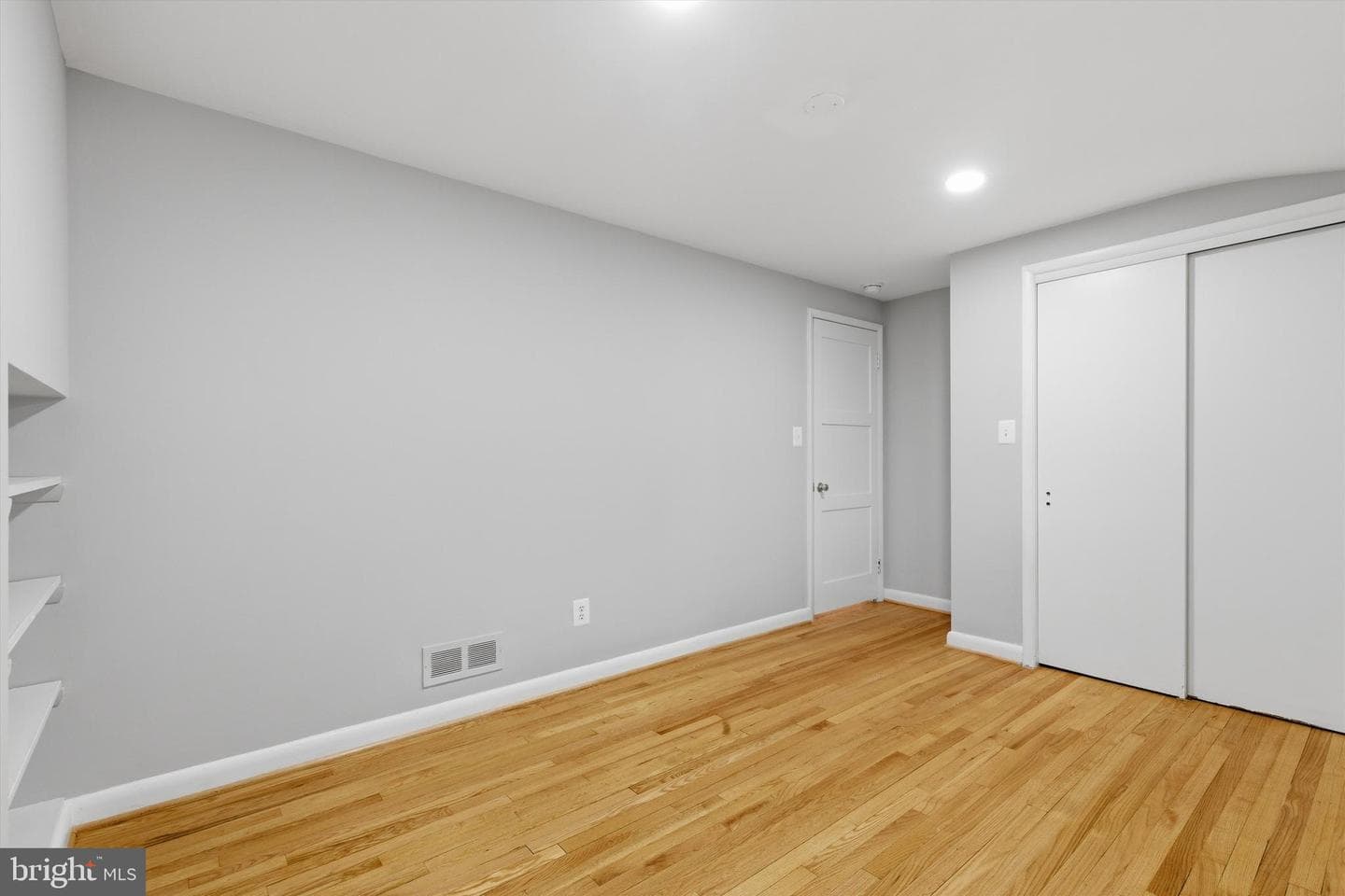 6703 Glenkirk Road photo 23
