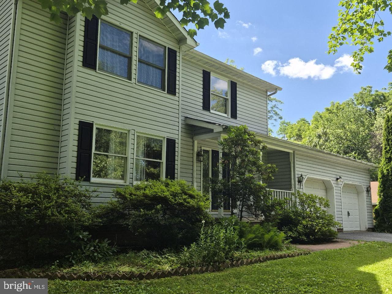 212 New Avenue photo 50