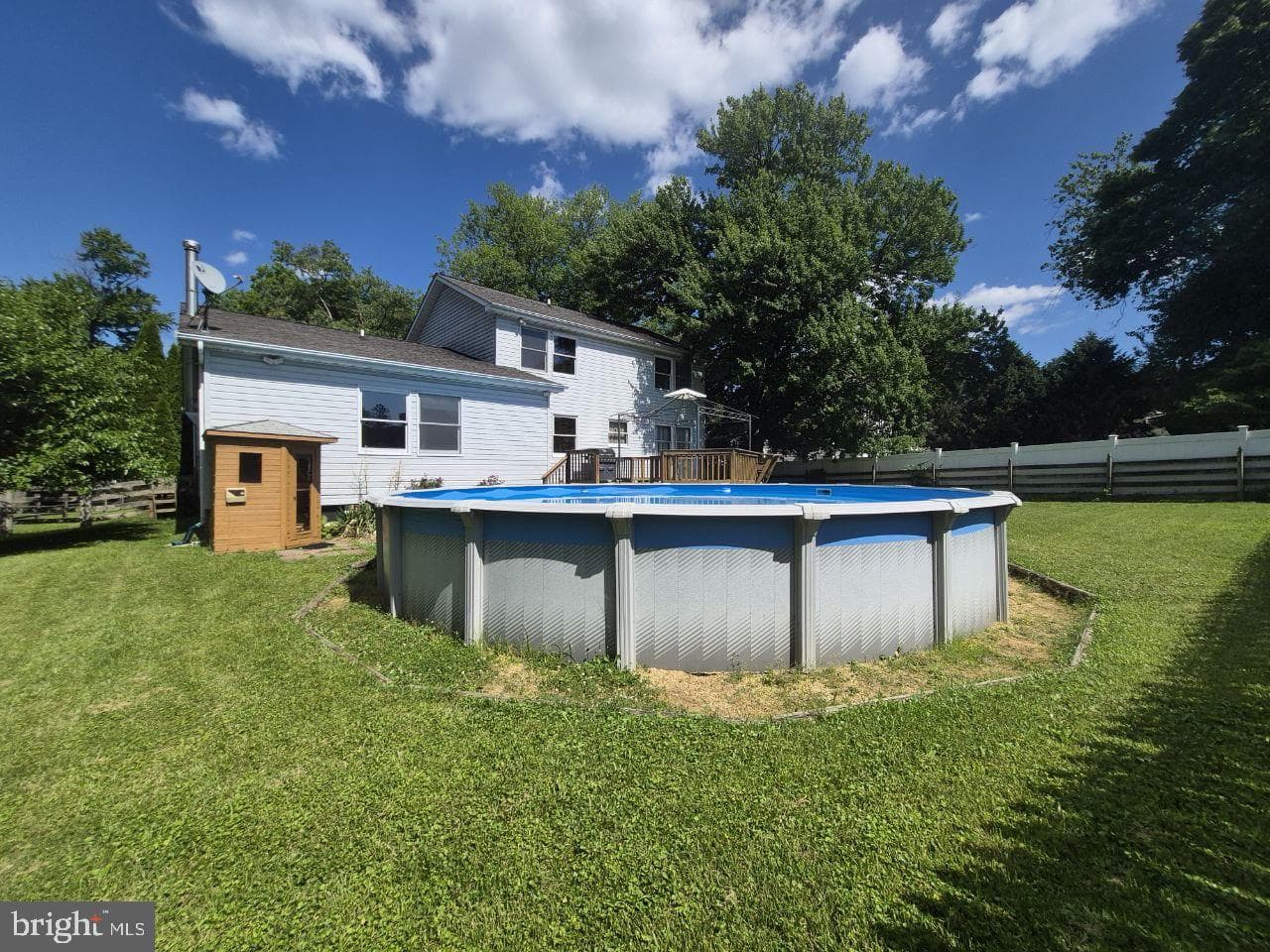 212 New Avenue photo 54