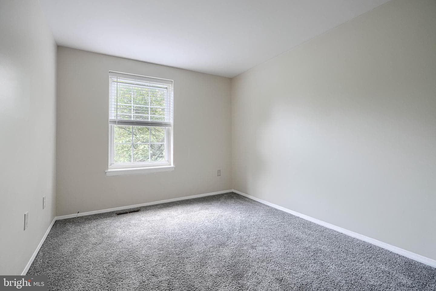 95 Blondell Court photo 42