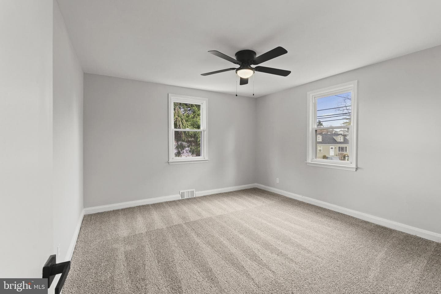 1911 Kernan Drive photo 17