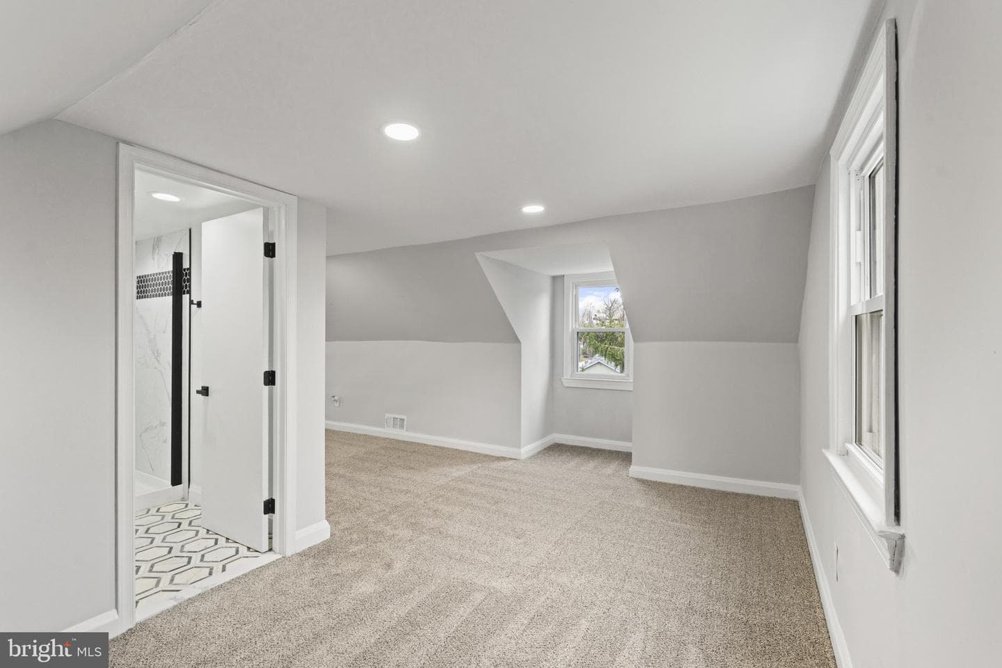 1911 Kernan Drive photo 20