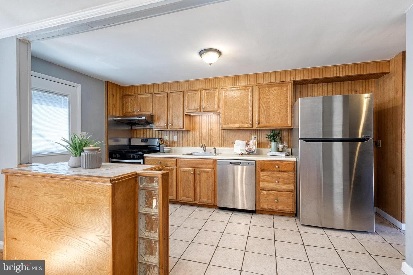933 Circle Drive photo 13