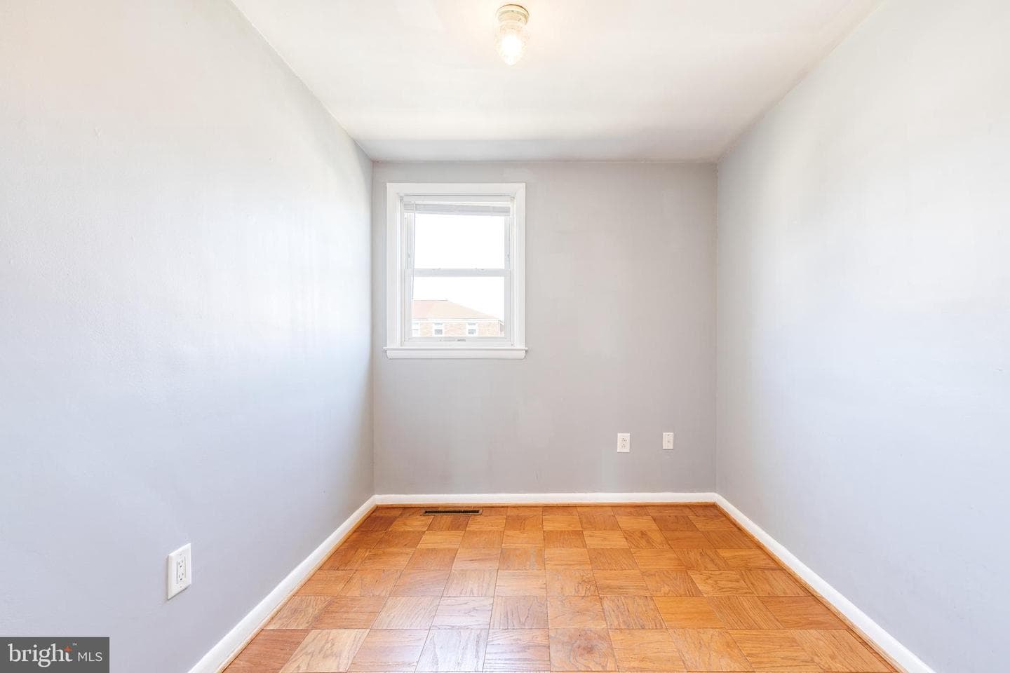 933 Circle Drive photo 18
