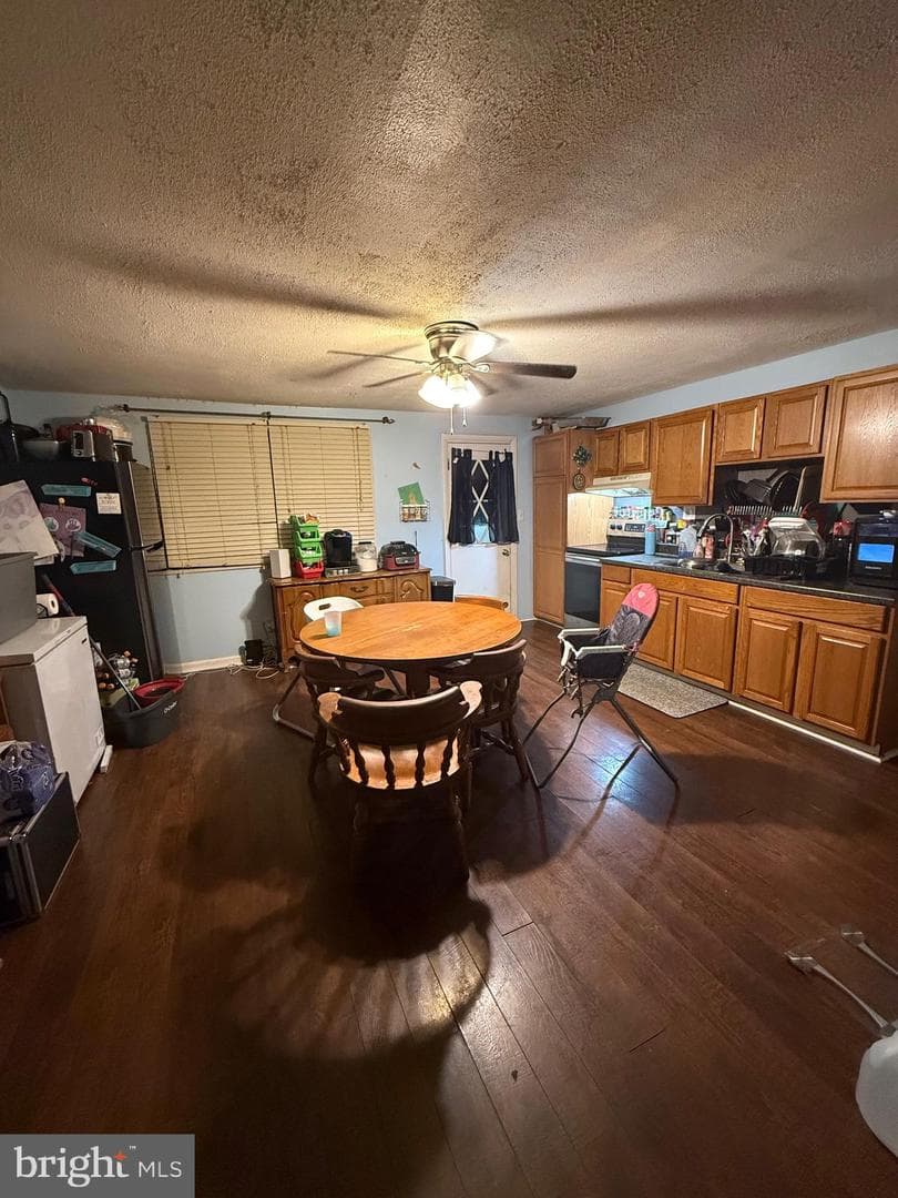 1004 Kayden Lane photo 6