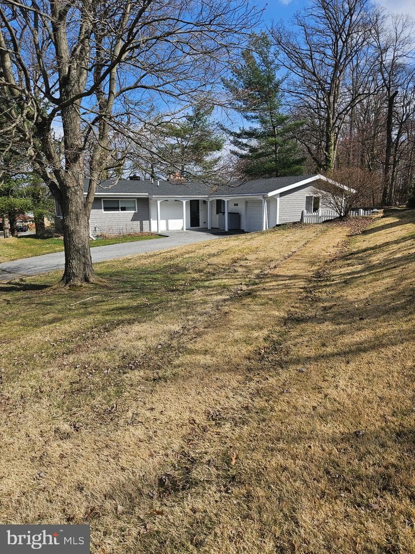 7913 Hilltop Avenue photo 5