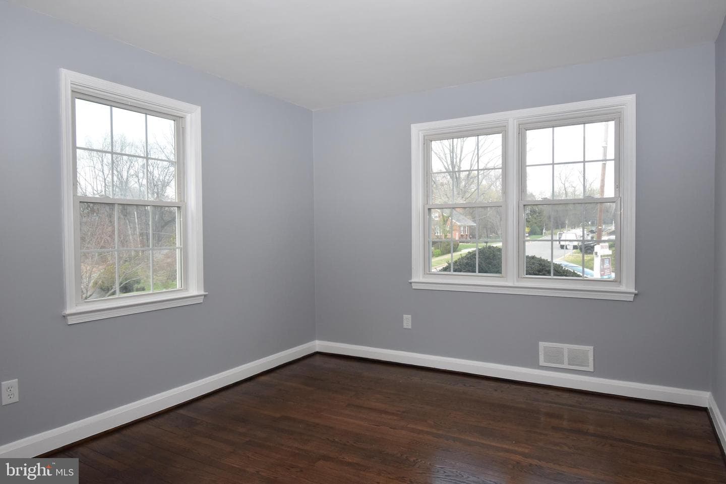 1413 Glendale Road photo 8