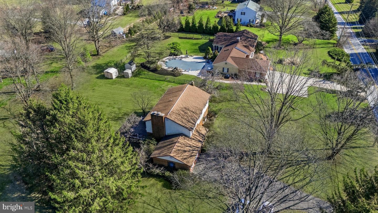 14017 Manor Road photo 62