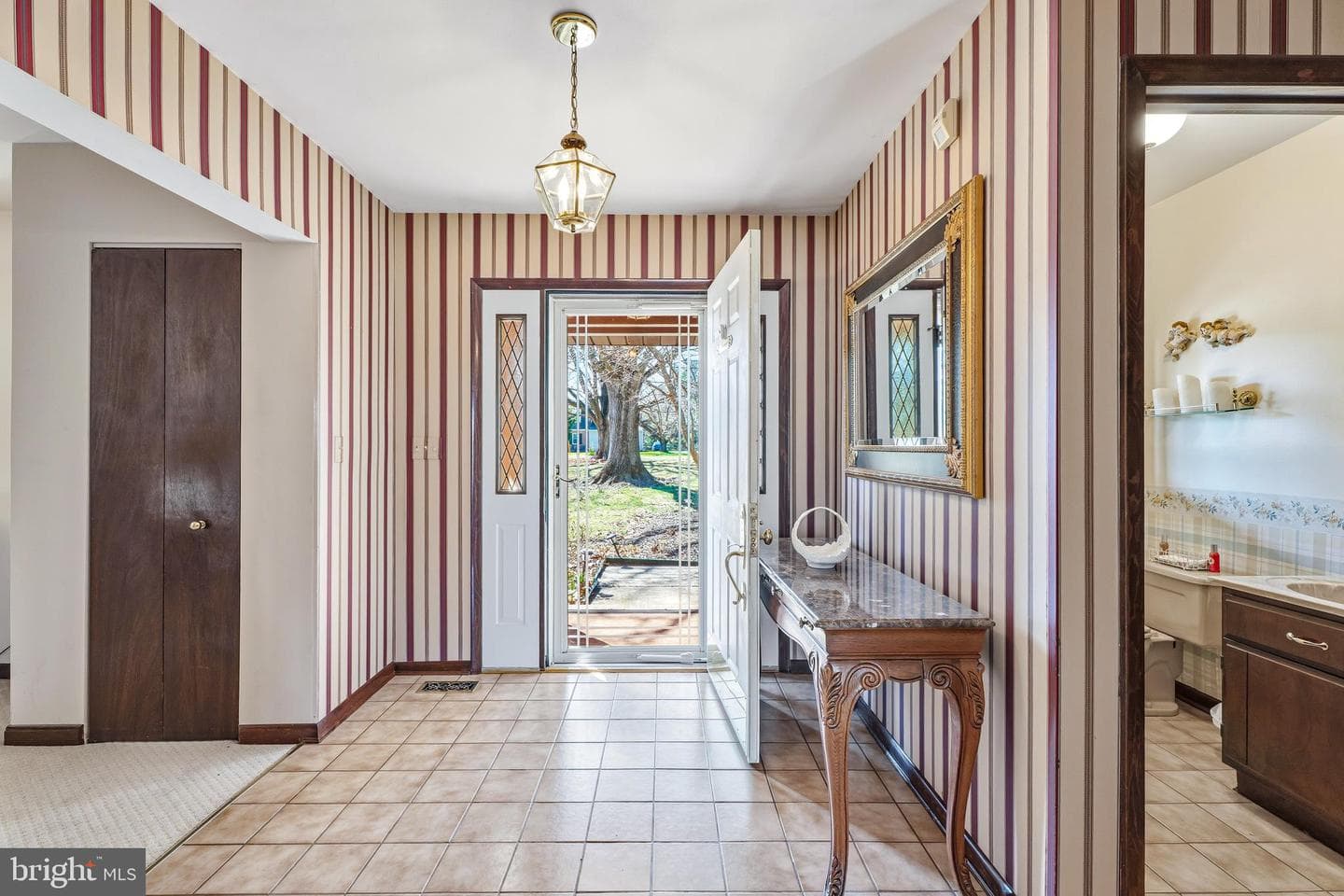 14017 Manor Road photo 9