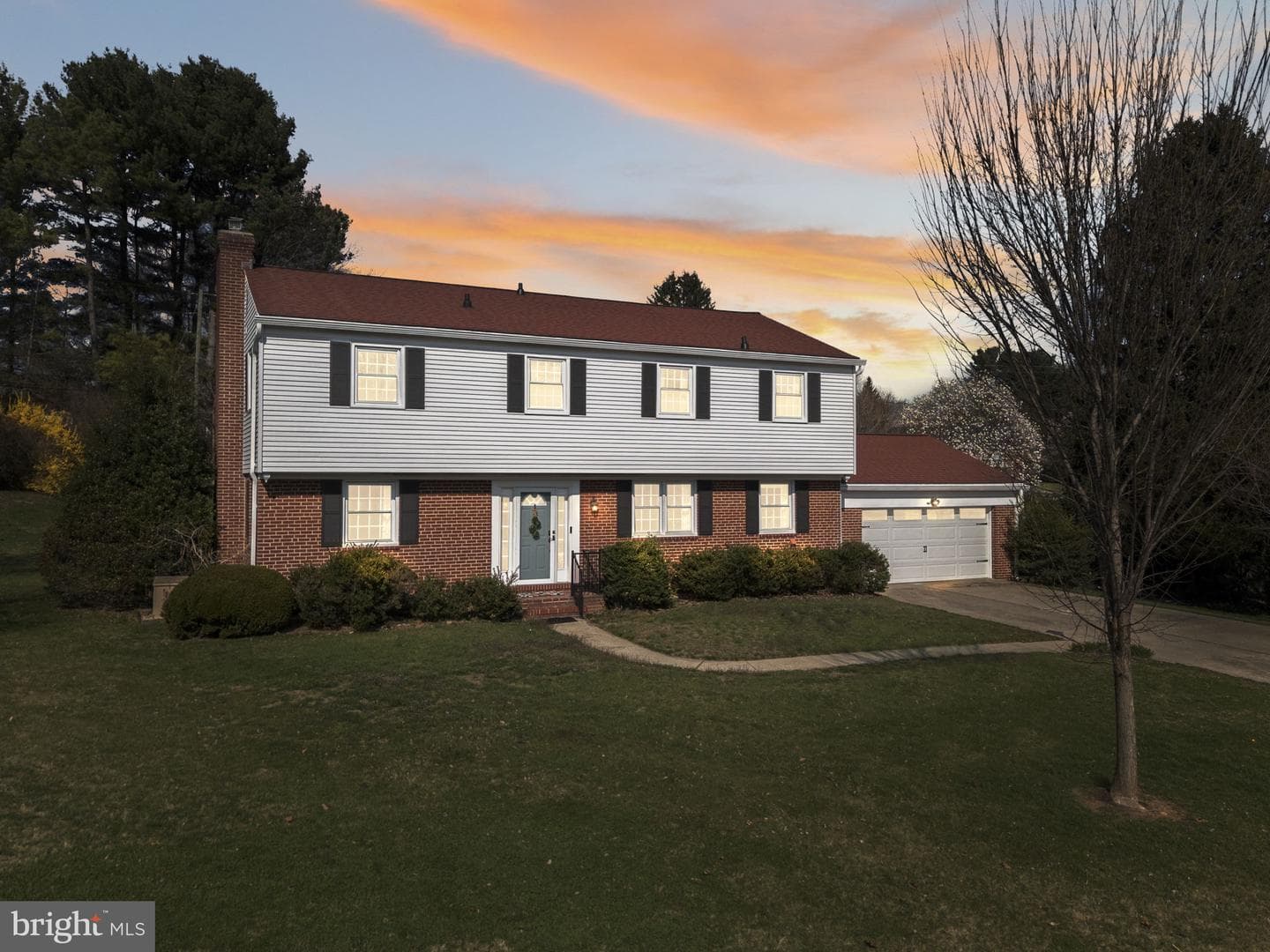 1 Glenluce Court photo 39