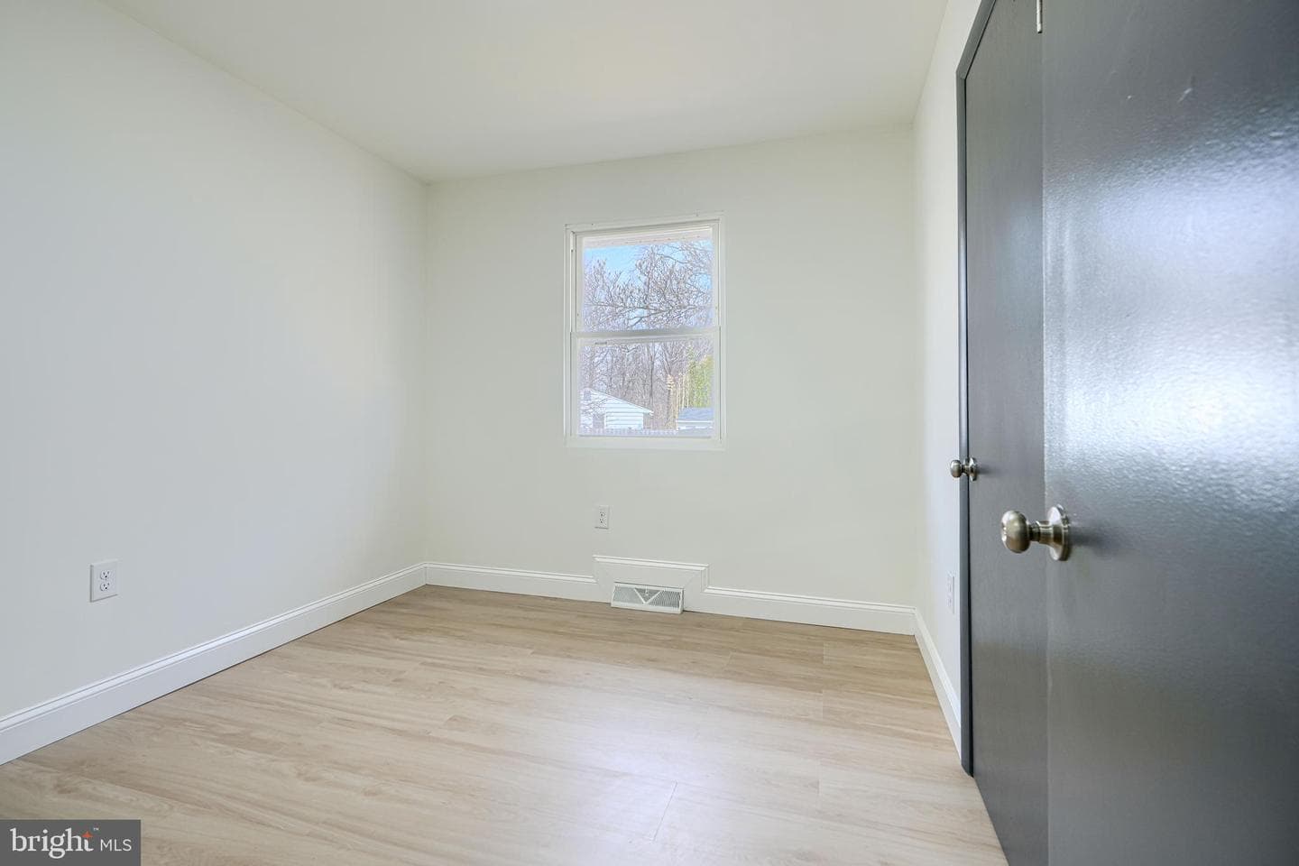 3750 Trent Road photo 17