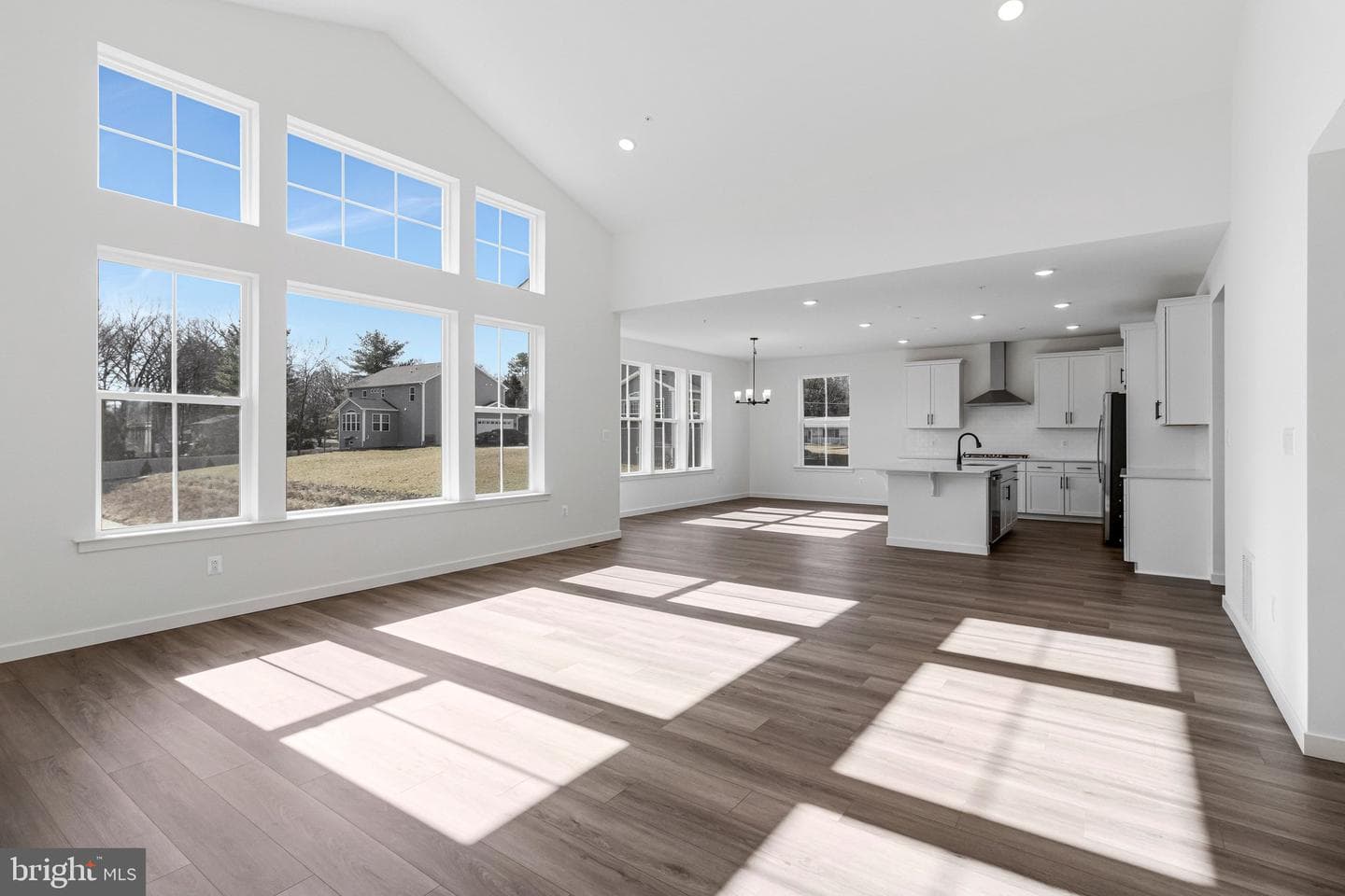 917 Honeyflower Drive photo 5