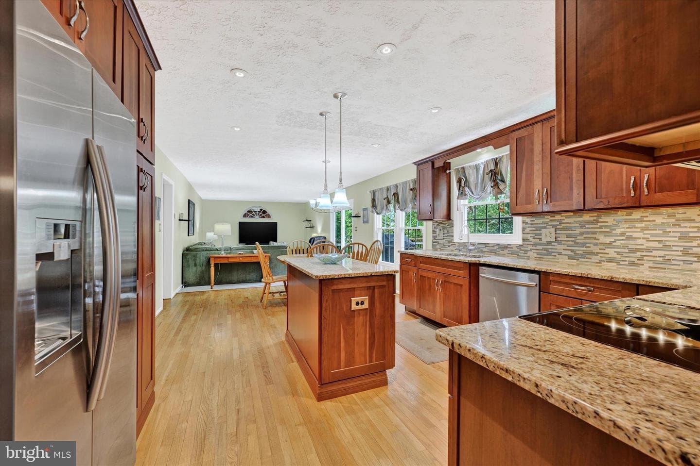 9911 Britinay Lane photo 12