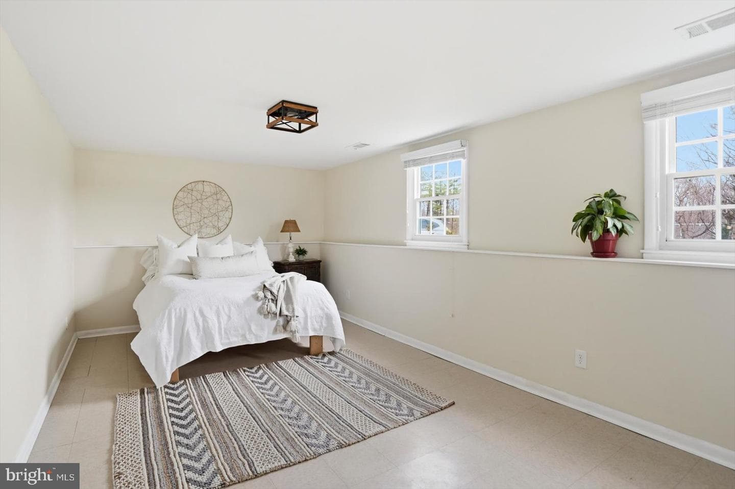 8610 Valleyfield Road photo 22