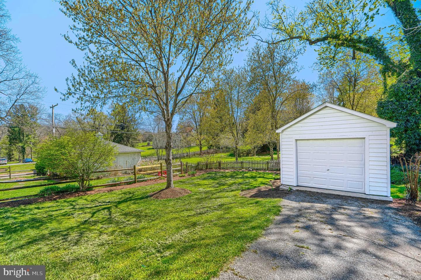 1723 W Joppa Road photo 43