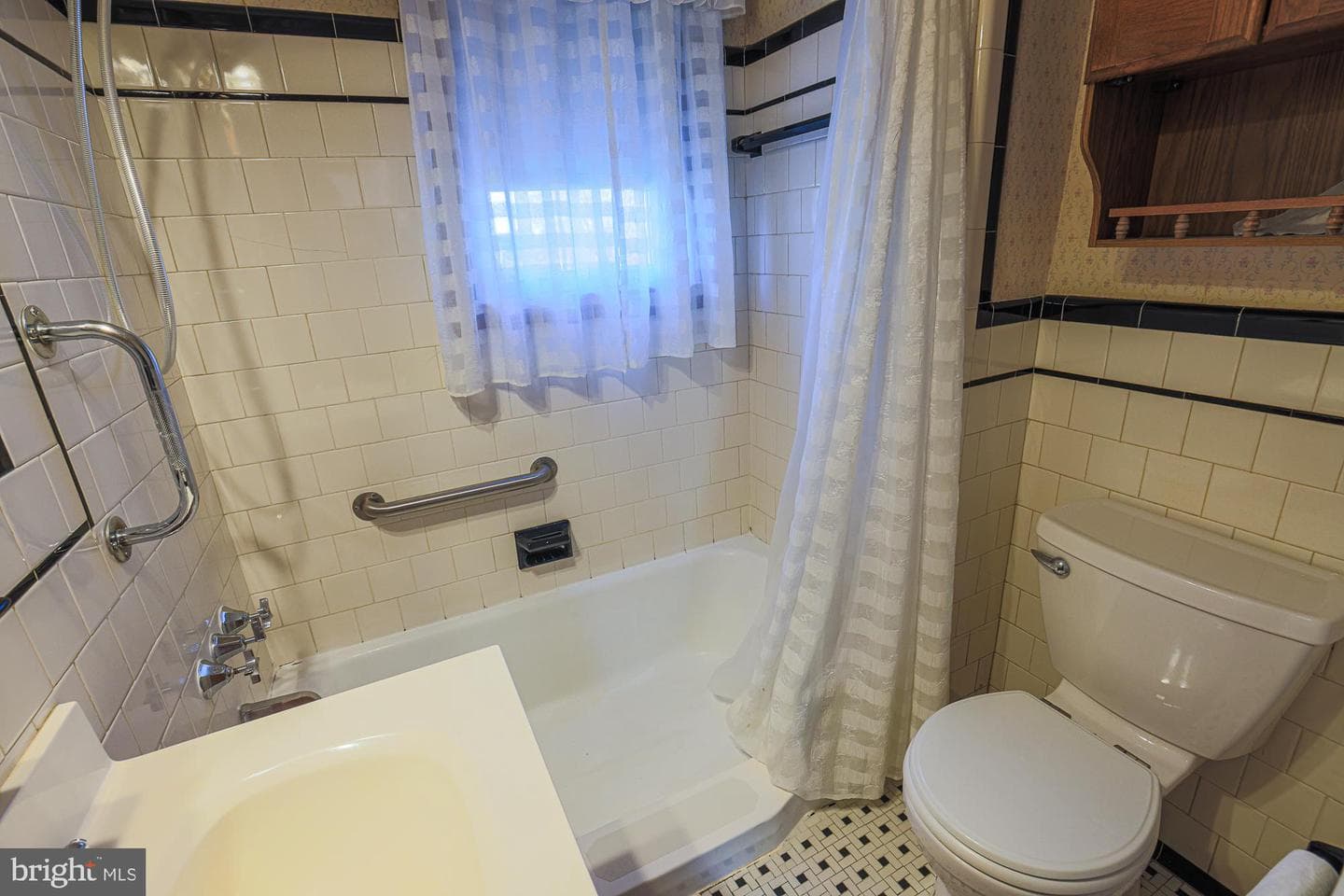8506 Coco Road photo 20