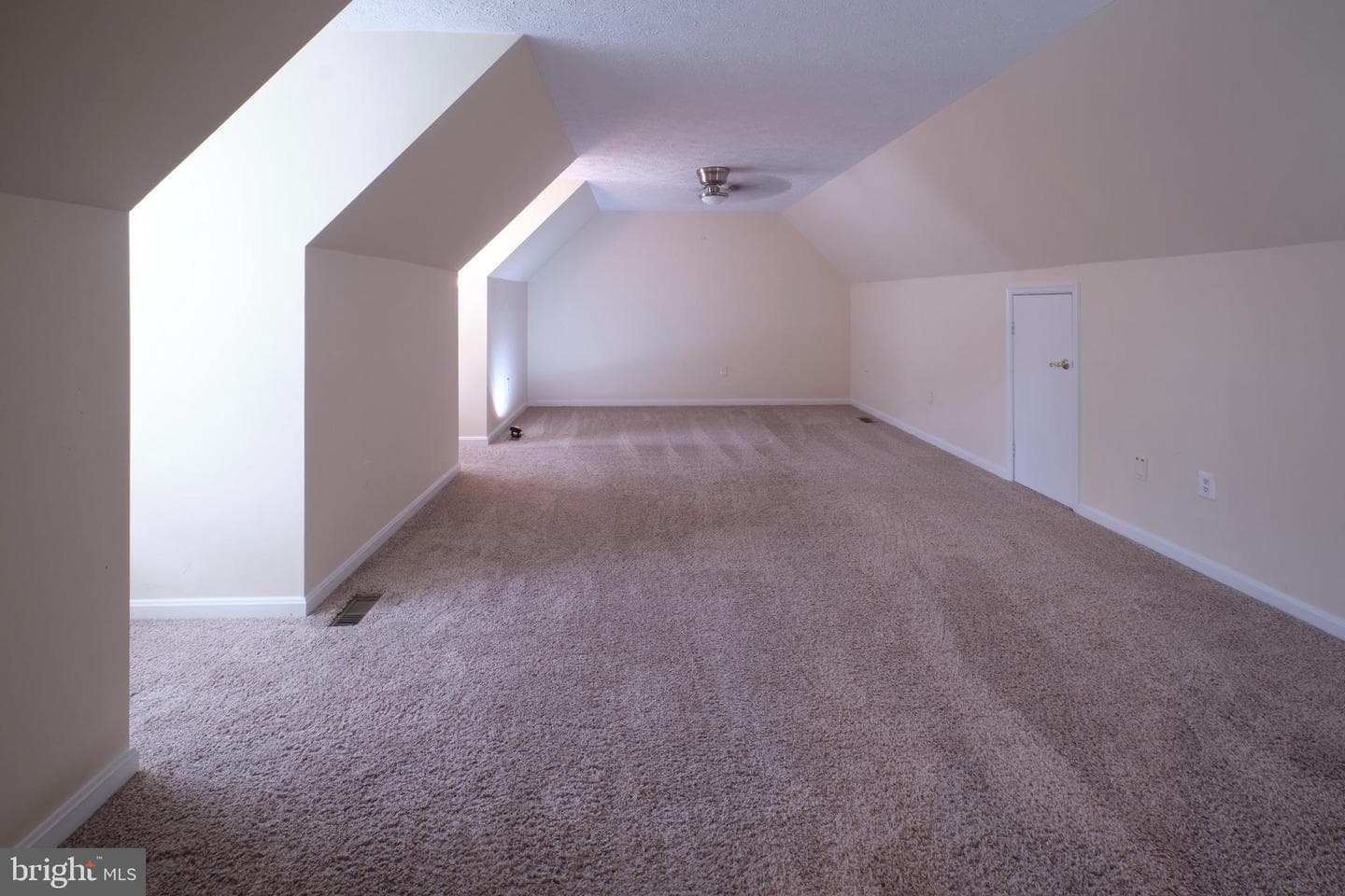 9046 Naygall Road photo 22