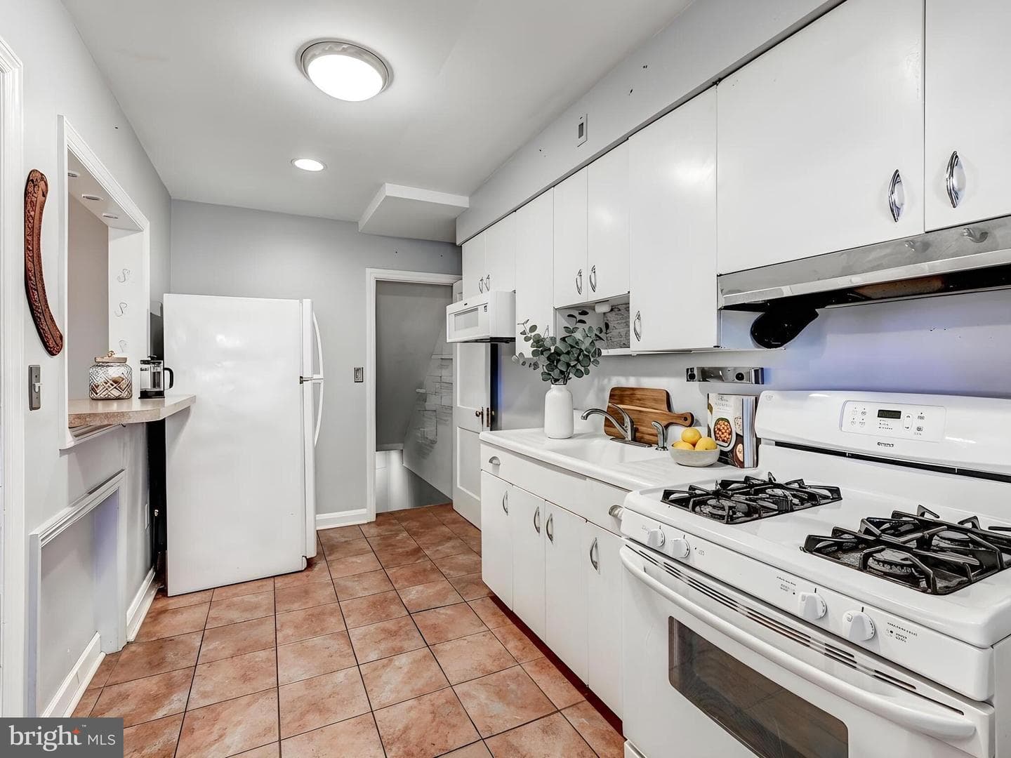 102 Lyndale Avenue photo 13