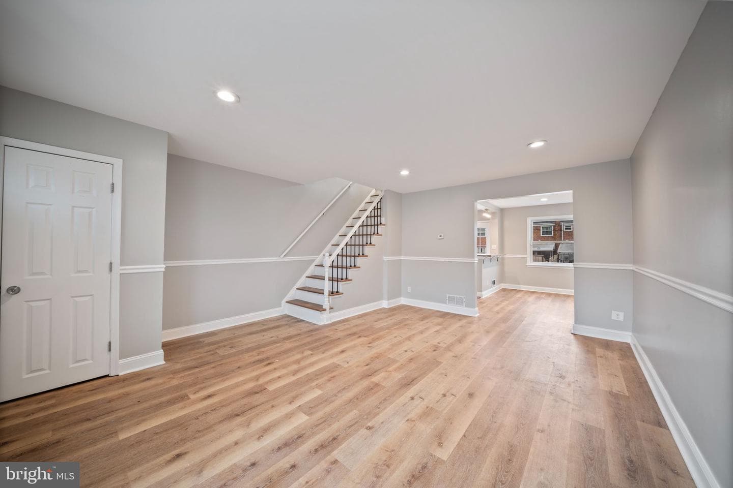 834 N Marlyn Avenue photo 6