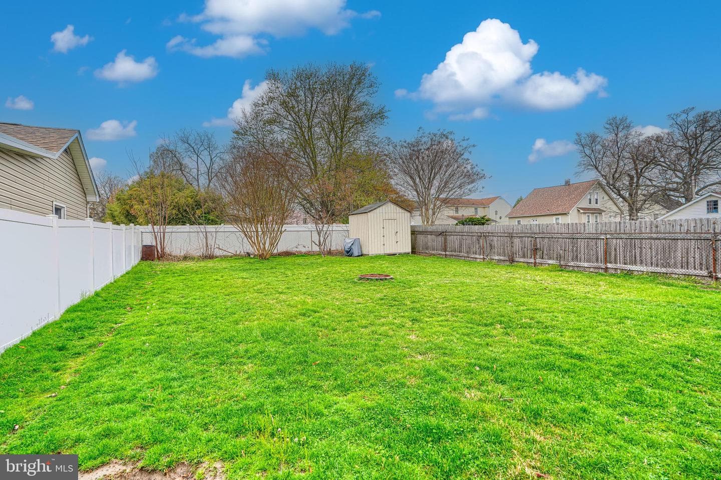 710 Mace Avenue photo 3