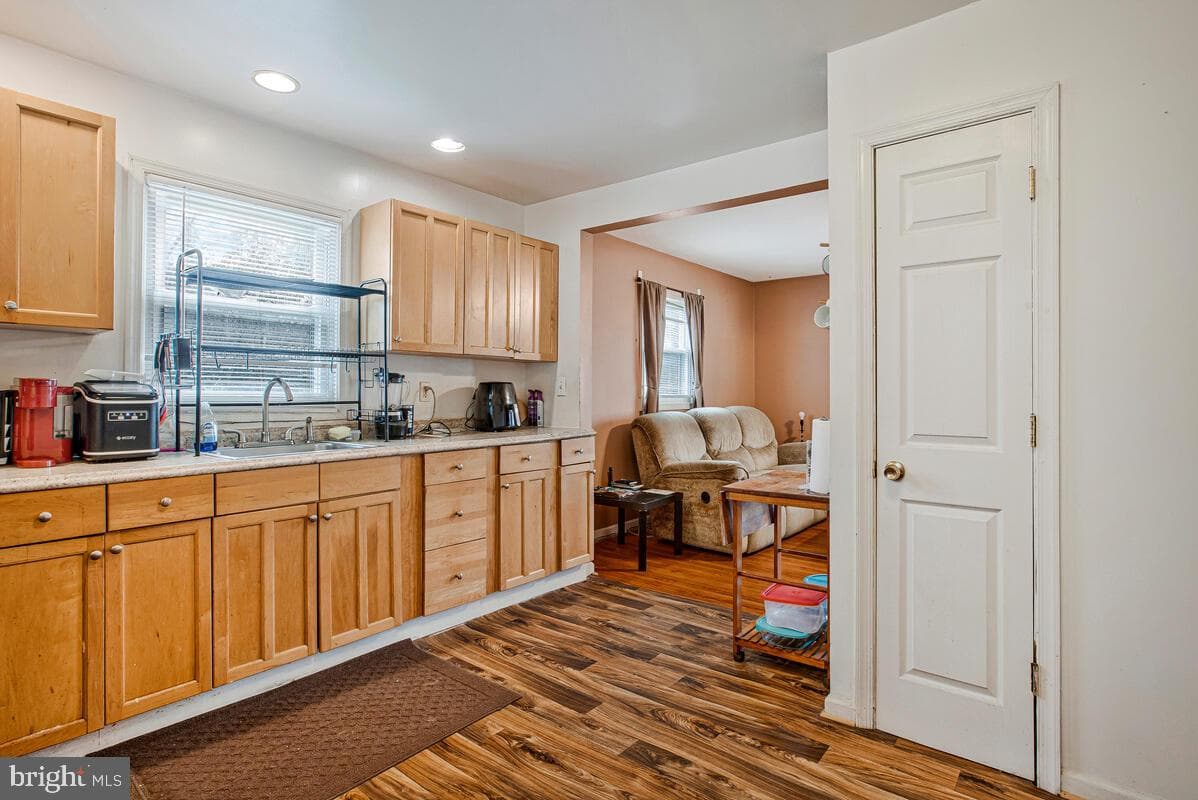 1010 Chesaco Avenue photo 9