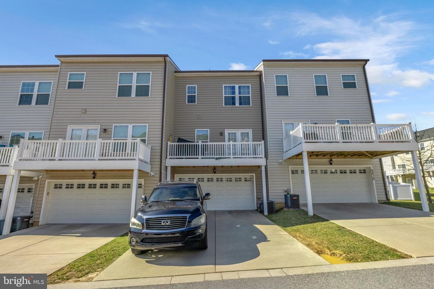 9424 Adelaide Lane photo 26