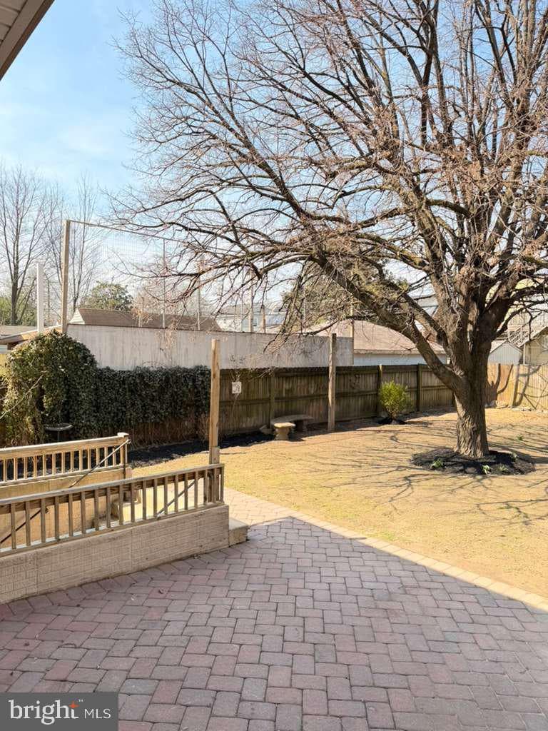 6750 Railway Avenue photo 23