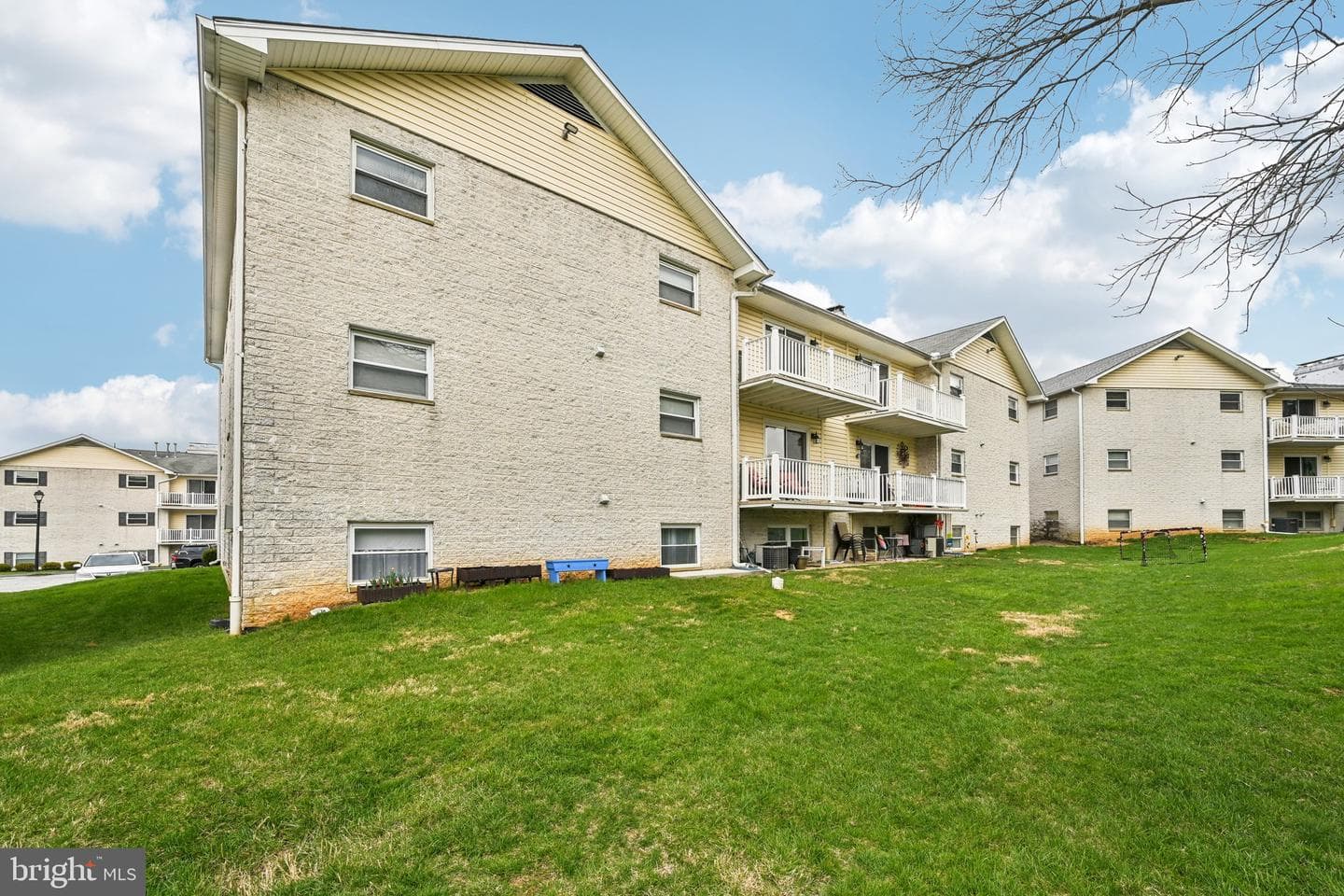 7 Warren Lodge Court #1-C photo 32